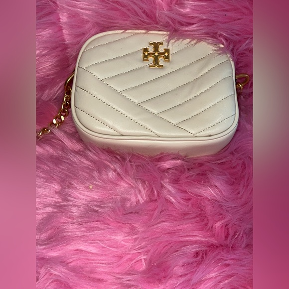 TORY BURCH SMALL KIRA CHEVRON CAMERA BAG